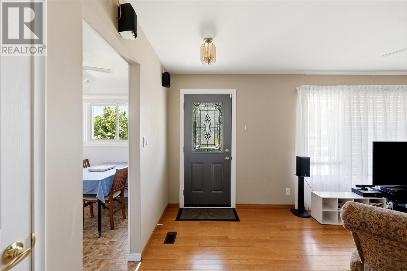 183 Meadow Park CRES - 21