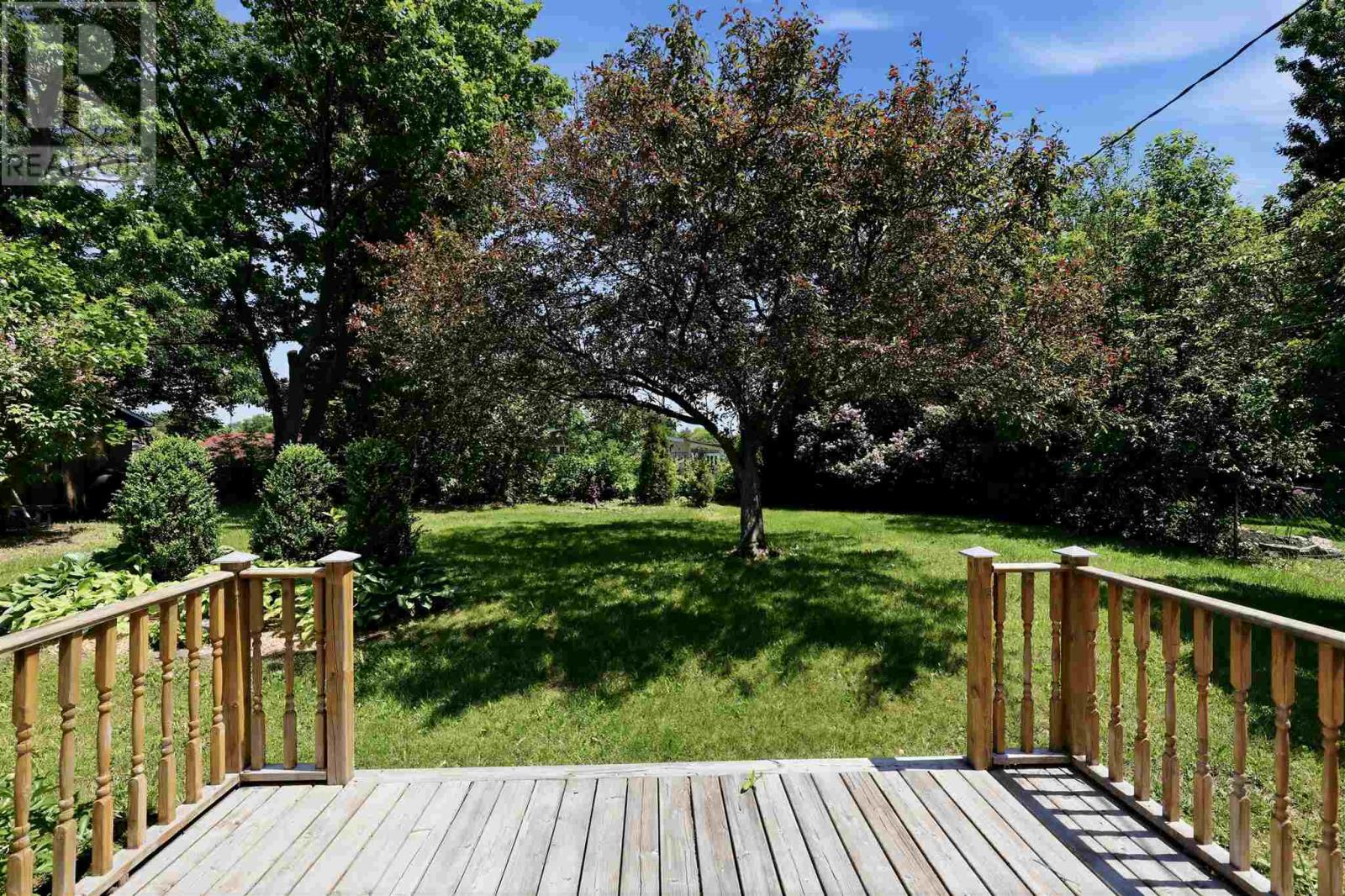 183 Meadow Park CRES - 34
