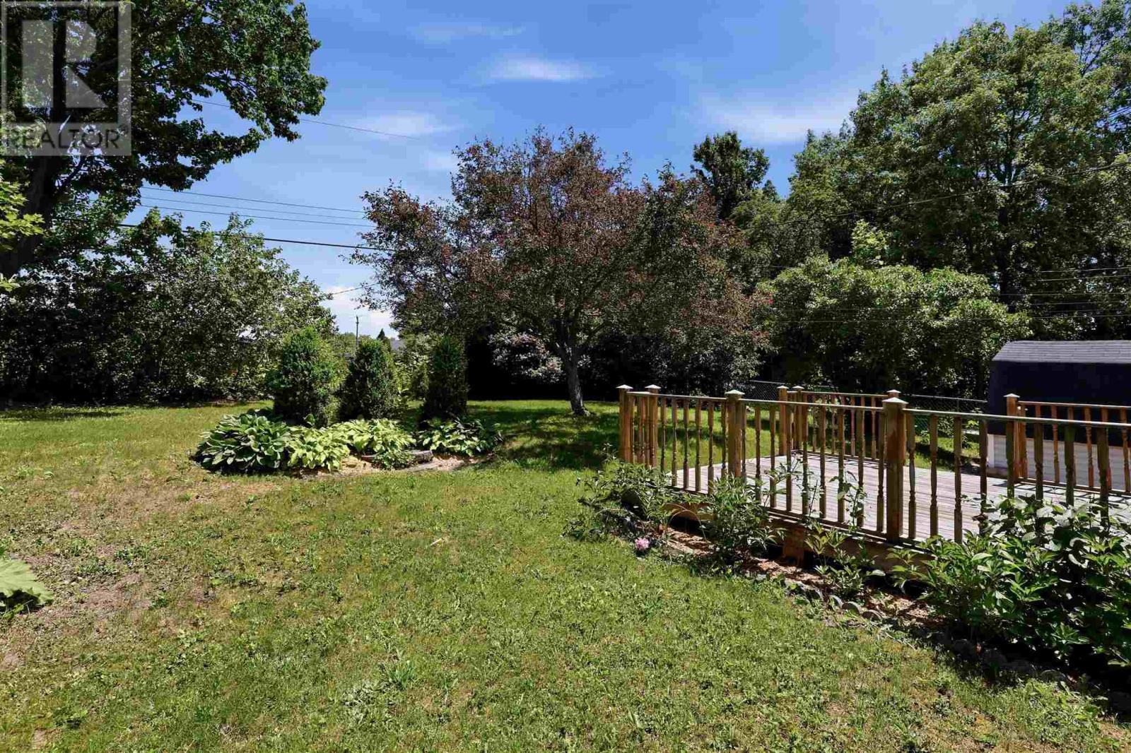 183 Meadow Park CRES - 39