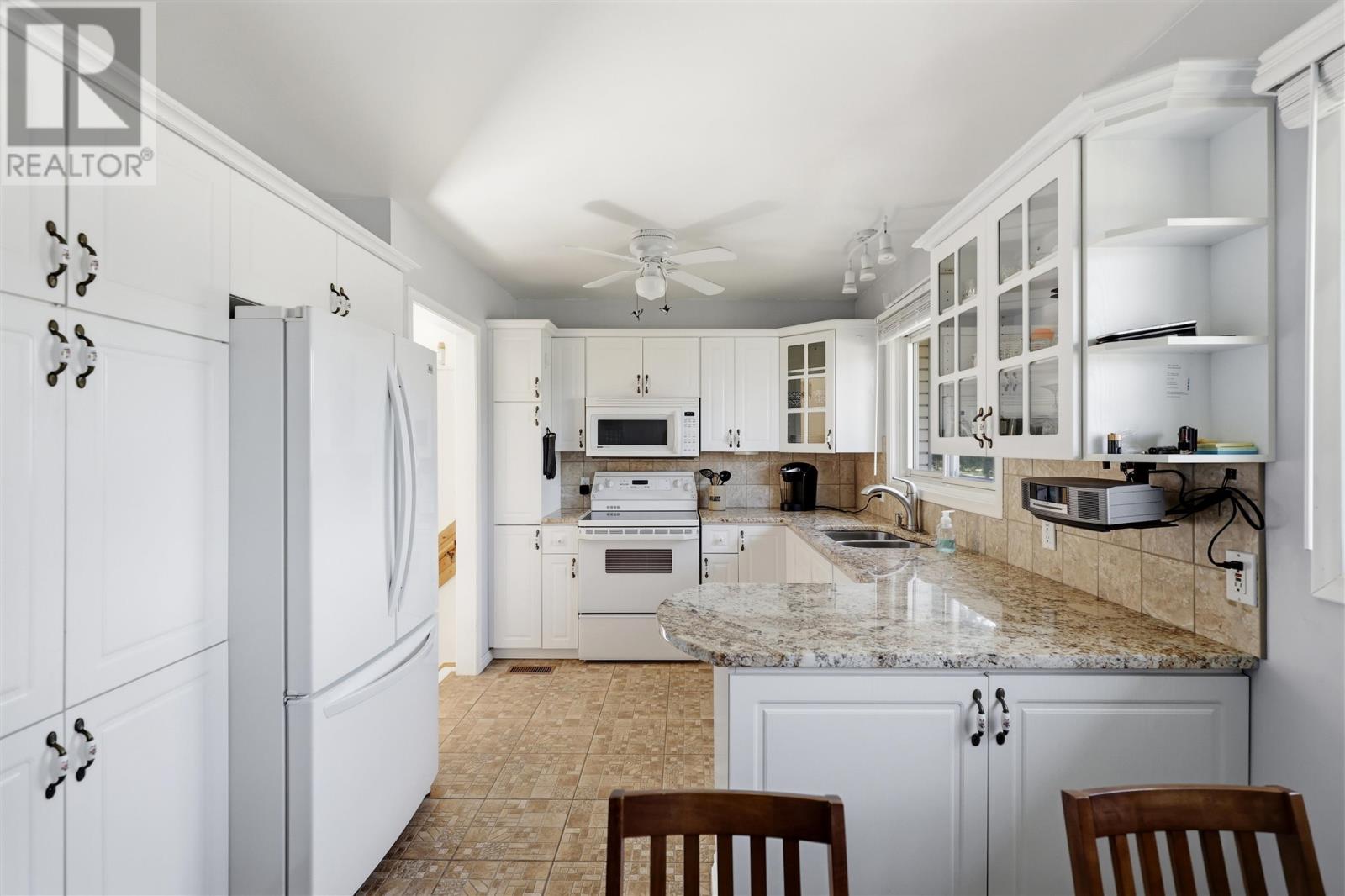 183 Meadow Park CRES - 8