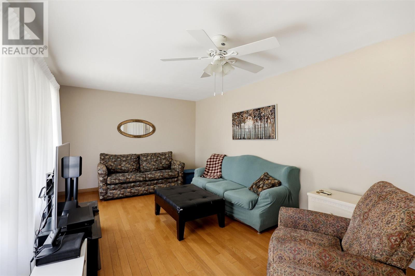 183 Meadow Park CRES - 4