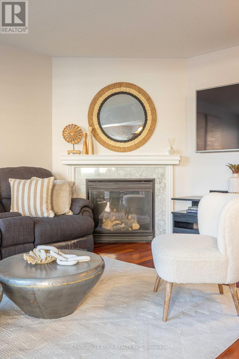 21 TREEGROVE CRESCENT - 14