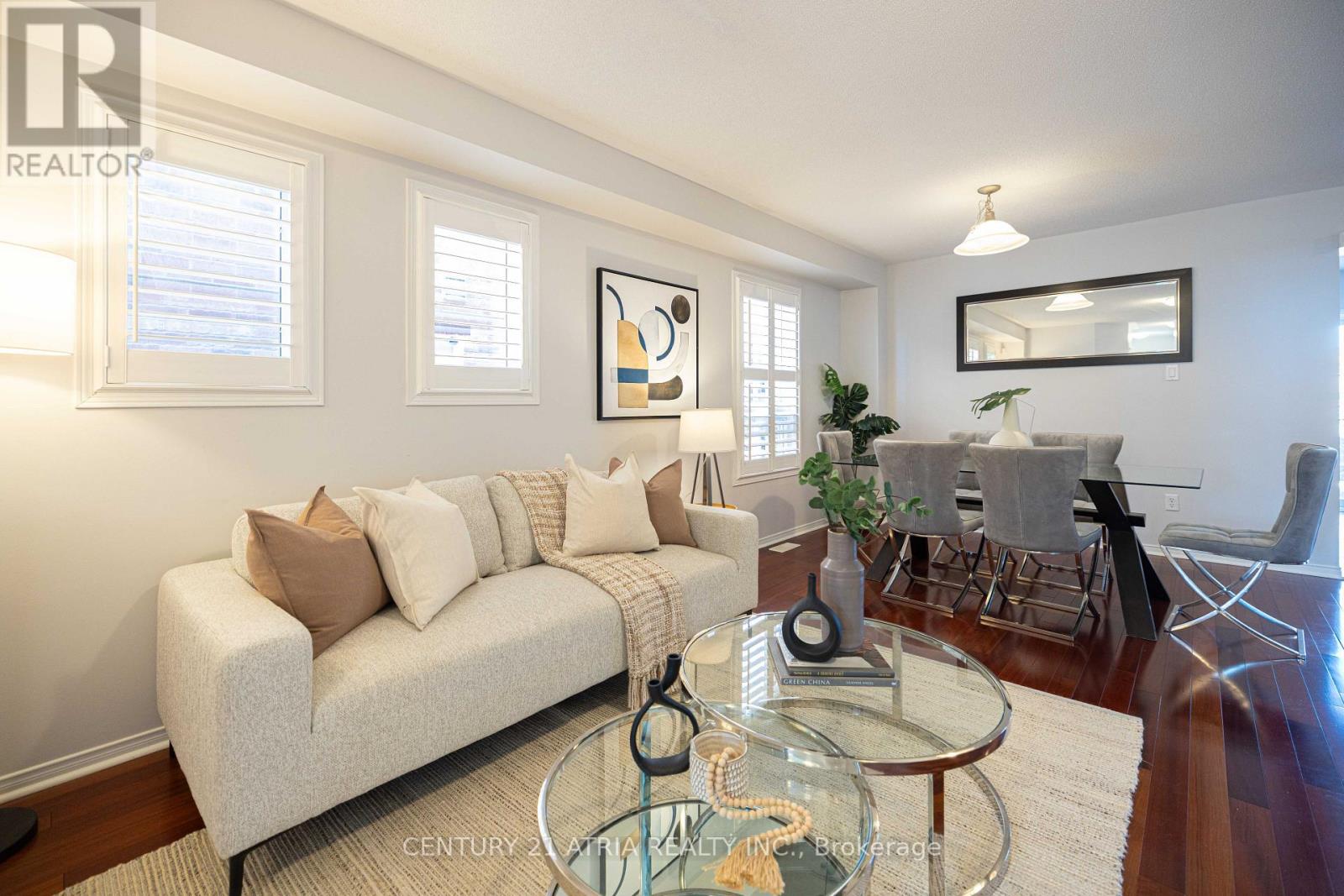 21 TREEGROVE CRESCENT - 8