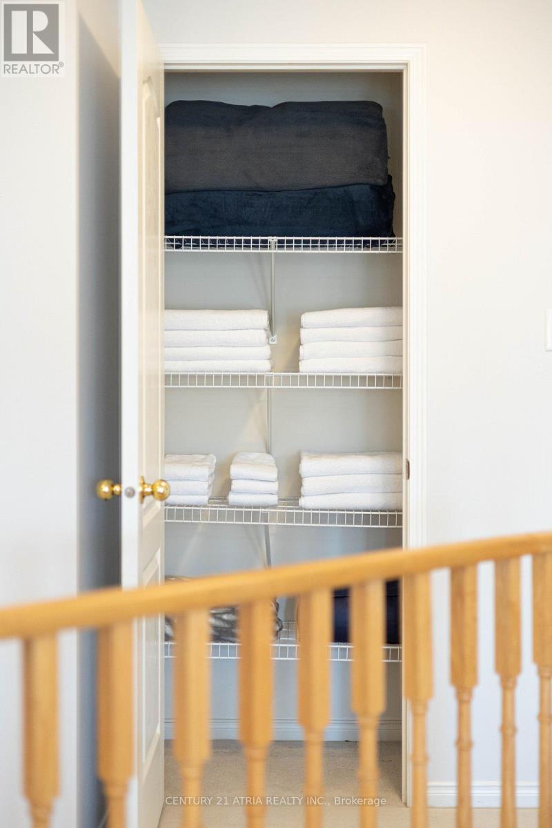 21 TREEGROVE CRESCENT - 28