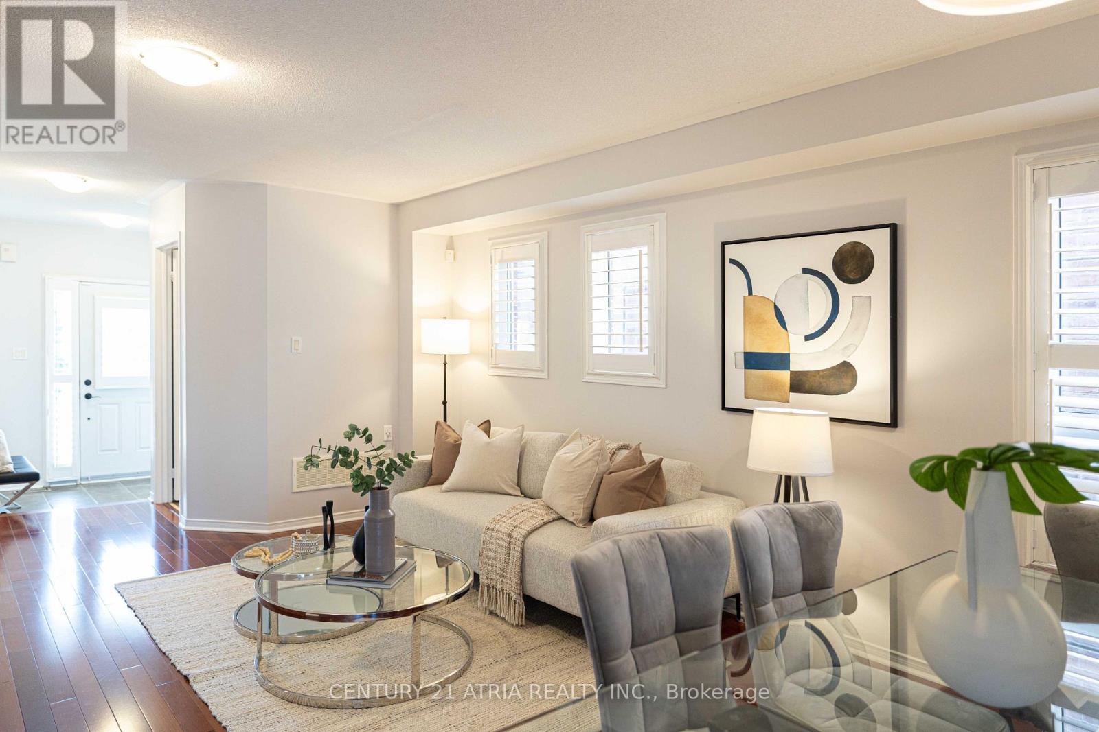 21 TREEGROVE CRESCENT - 5
