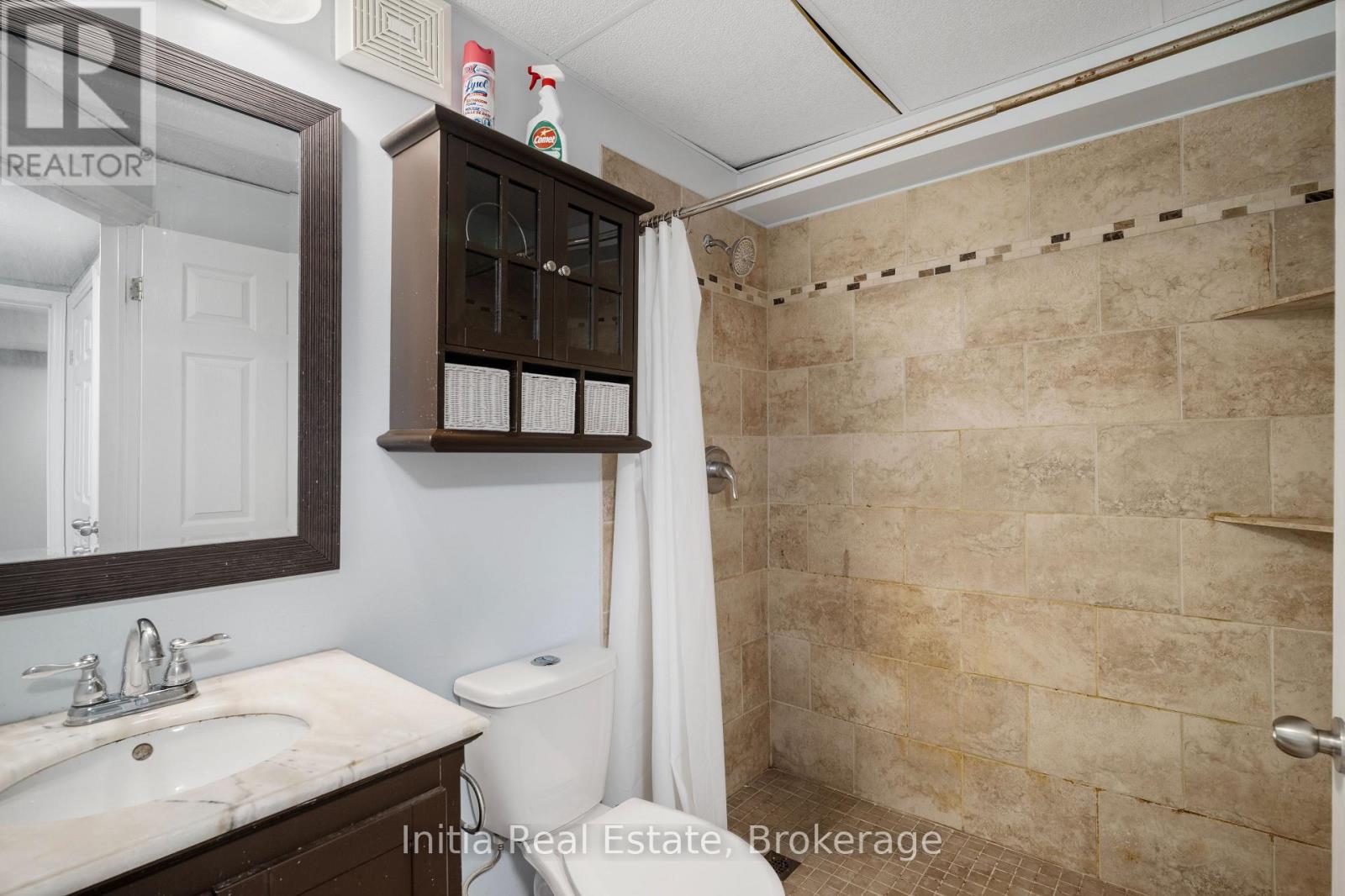 1412 KATELLA AVENUE - 33
