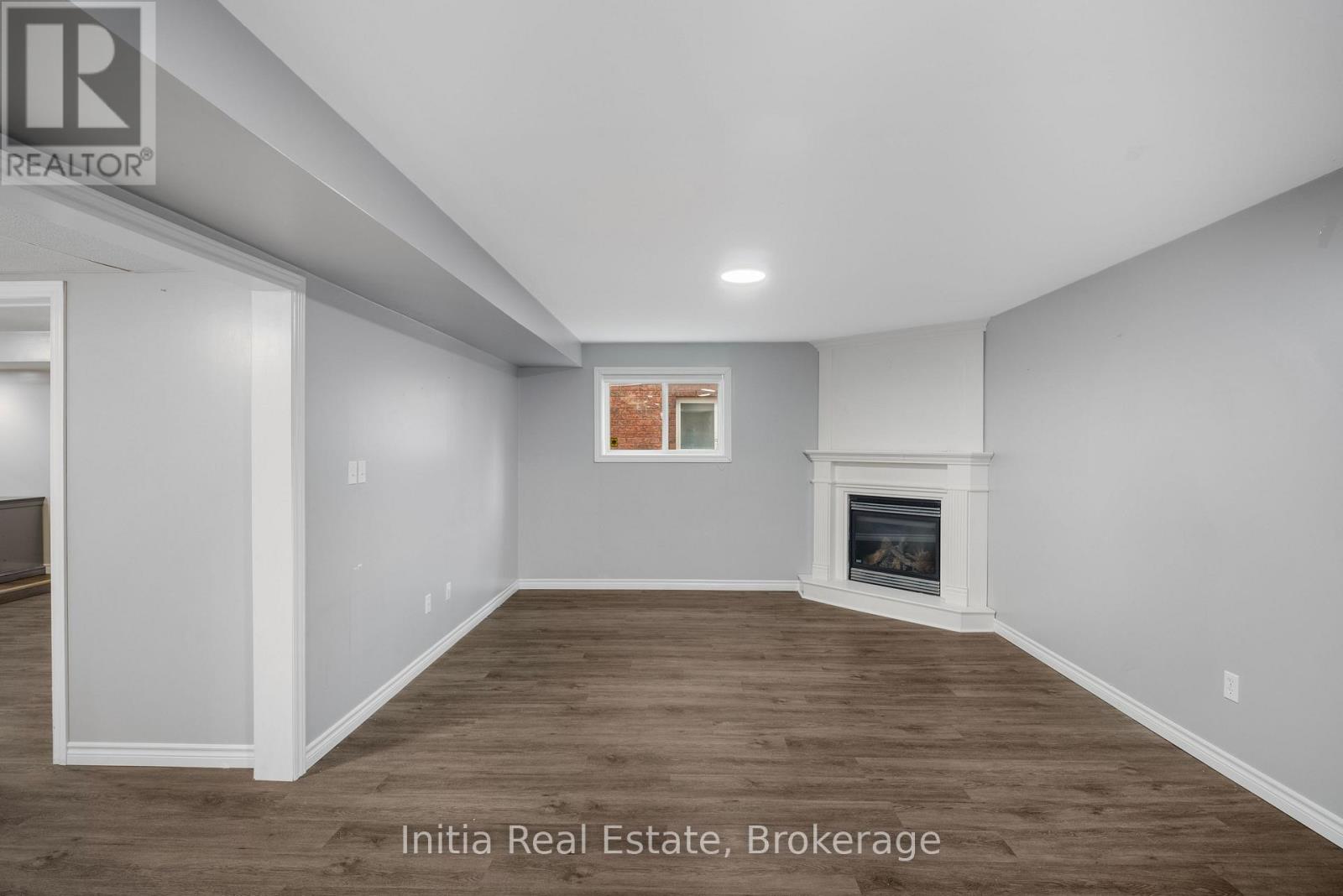 1412 KATELLA AVENUE - 31