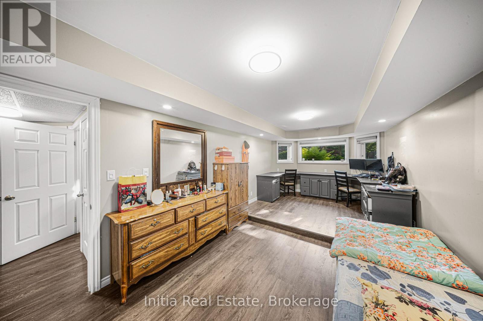 1412 KATELLA AVENUE - 23