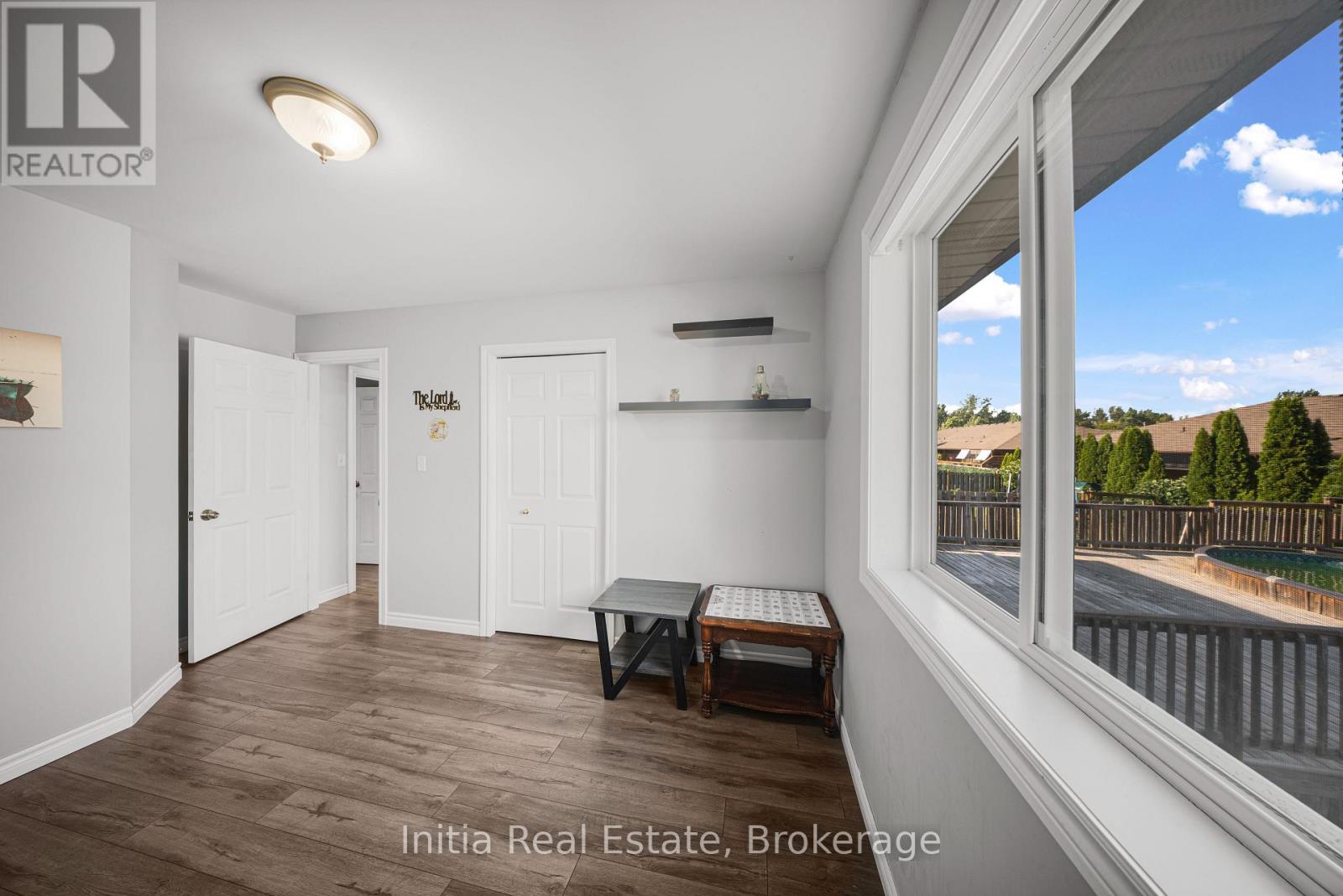 1412 KATELLA AVENUE - 21