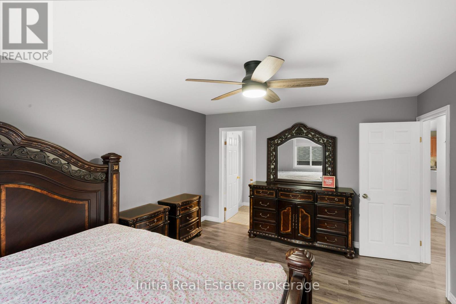 1412 KATELLA AVENUE - 16