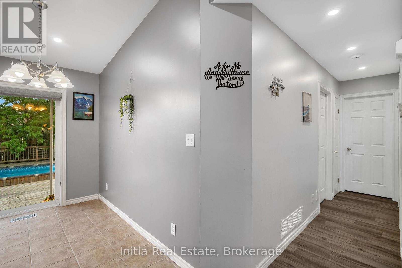 1412 KATELLA AVENUE - 32