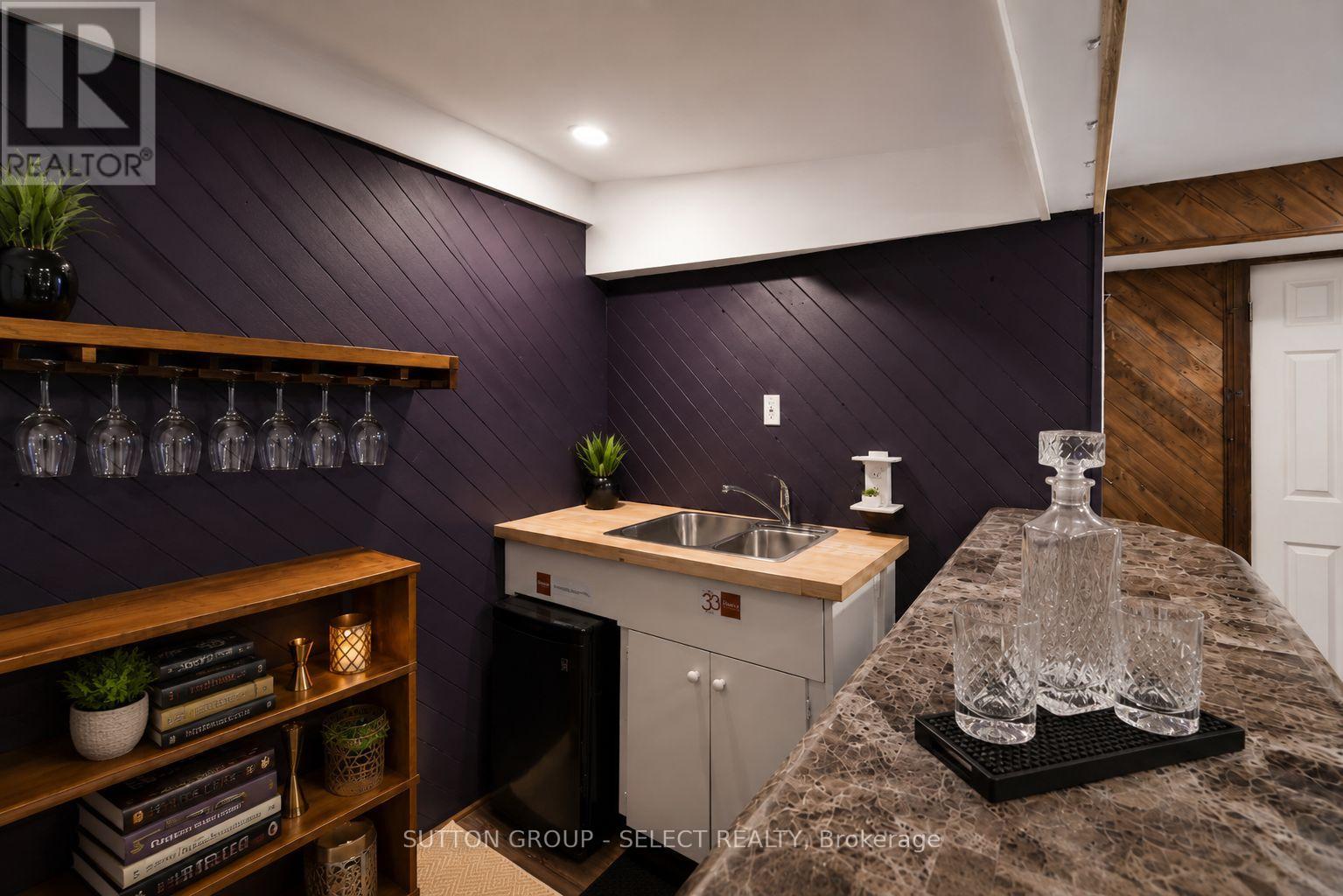 280 CHARLOTTE STREET - 25
