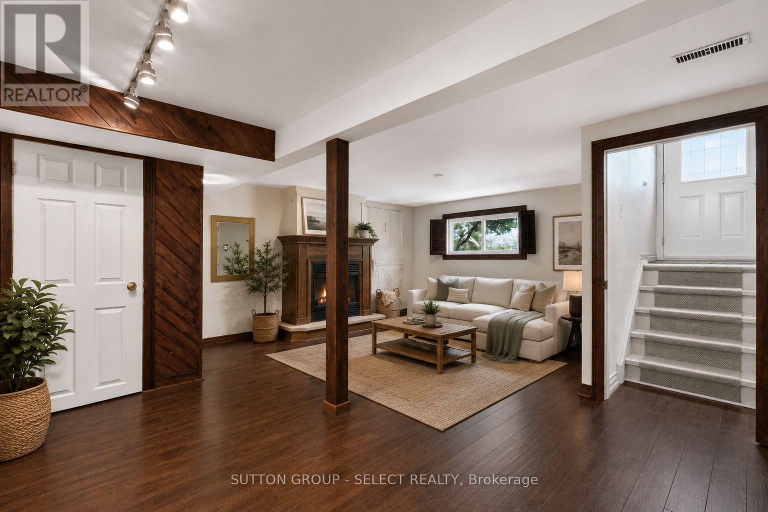 280 CHARLOTTE STREET - 22