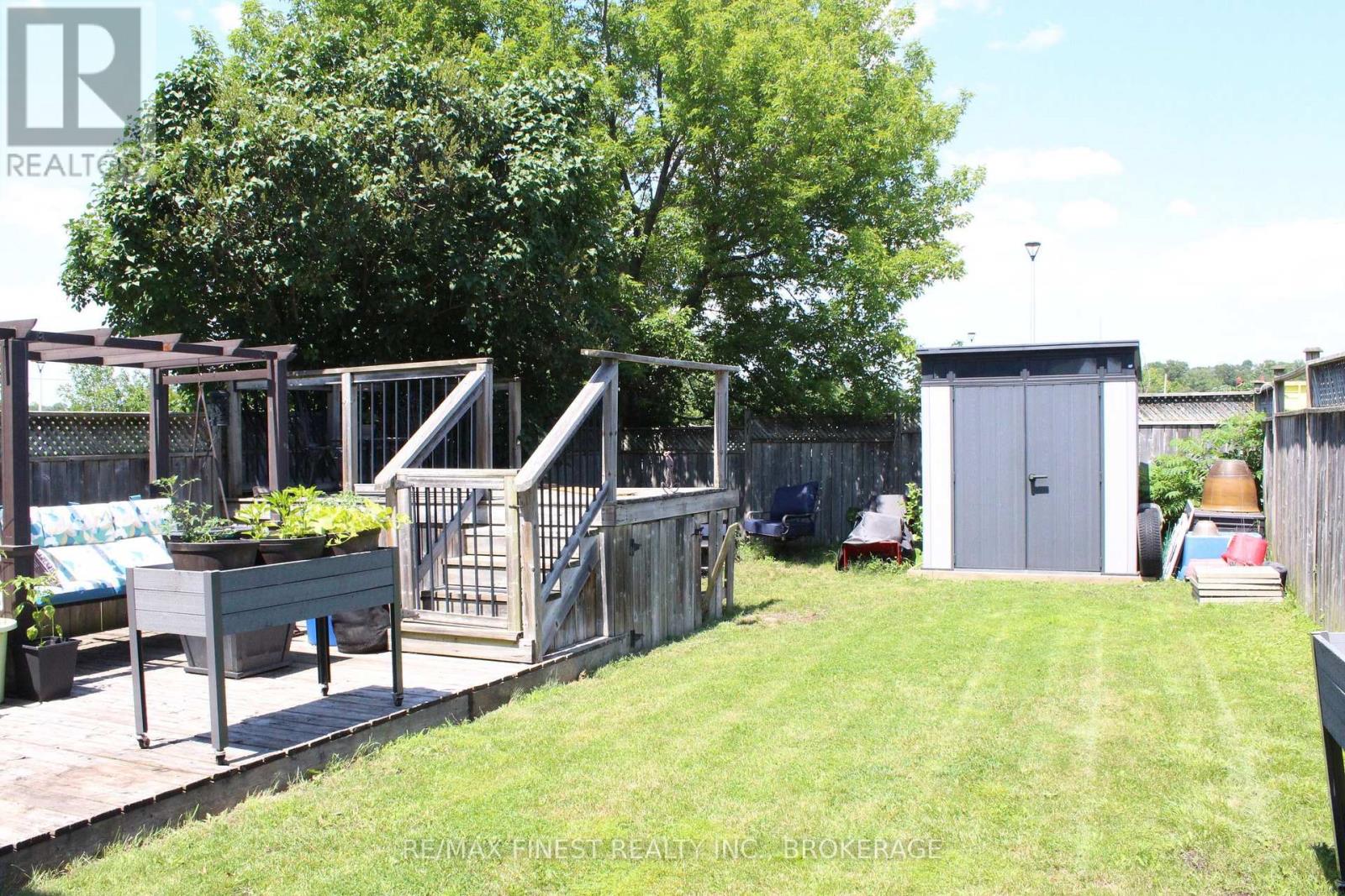 303 CONACHER DRIVE - 28