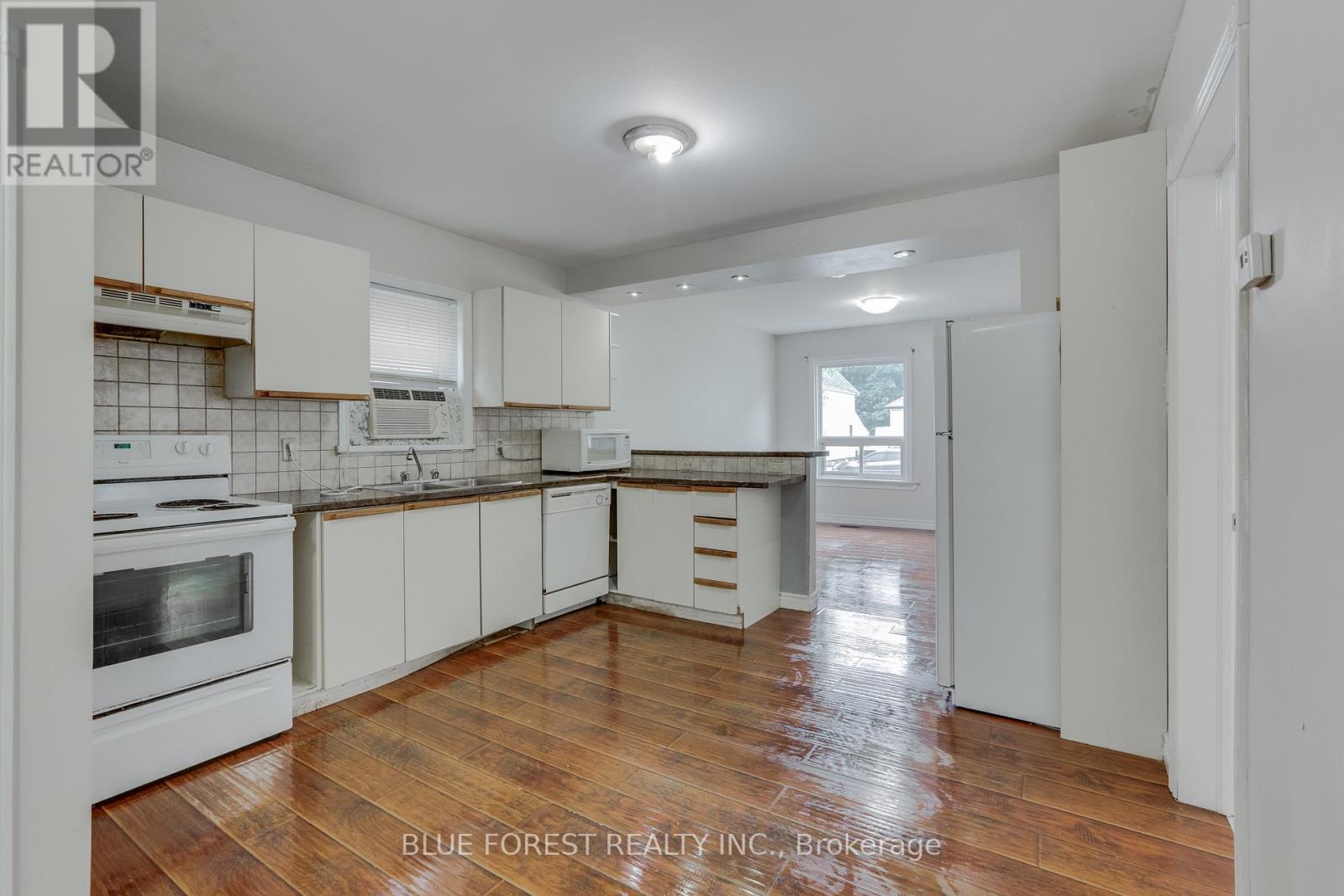 110 ST JULIEN STREET - 11