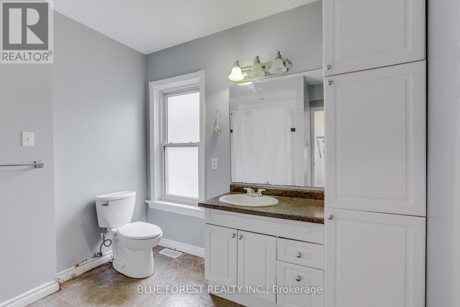 110 ST JULIEN STREET - 16