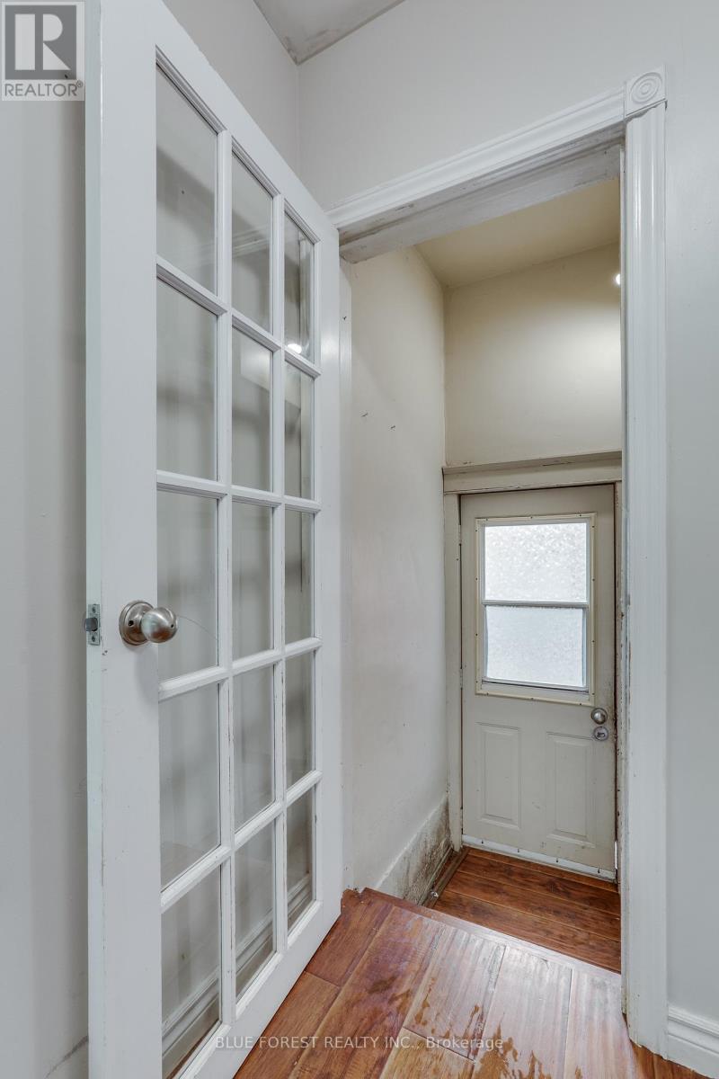 110 ST JULIEN STREET - 17