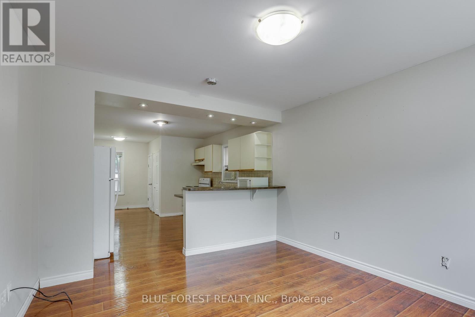 110 ST JULIEN STREET - 2