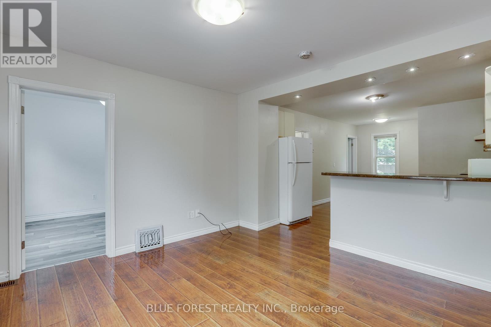 110 ST JULIEN STREET - 3