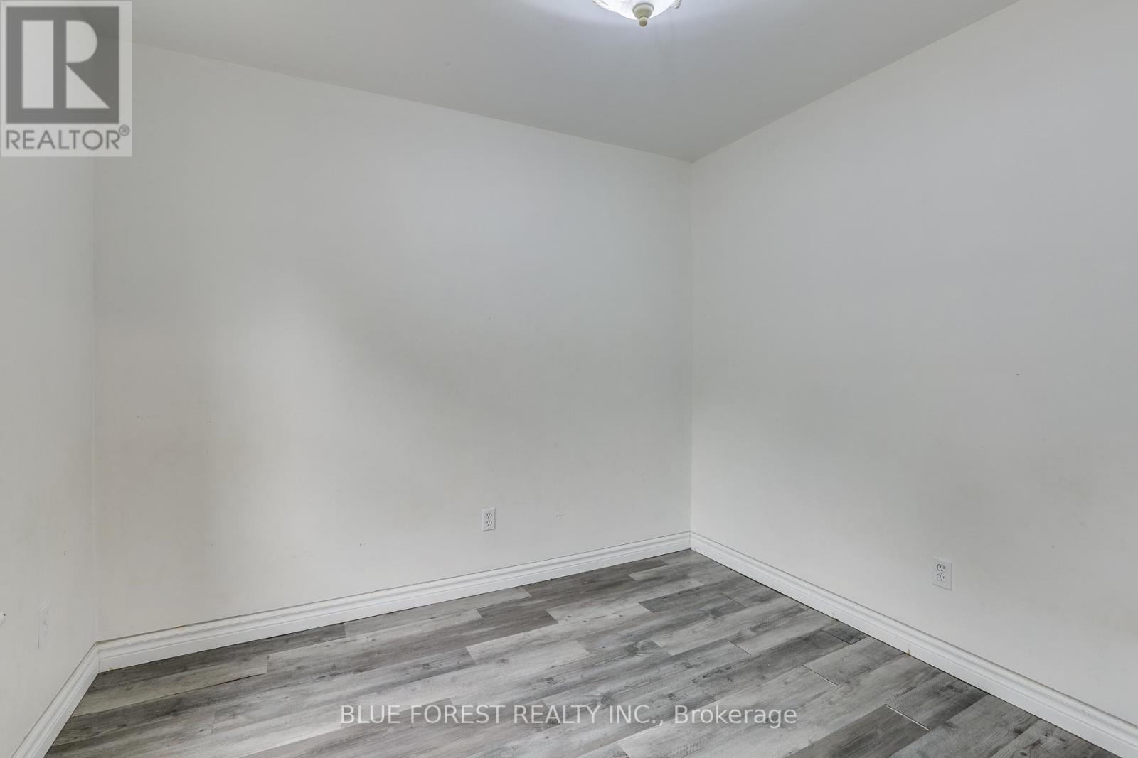 110 ST JULIEN STREET - 6