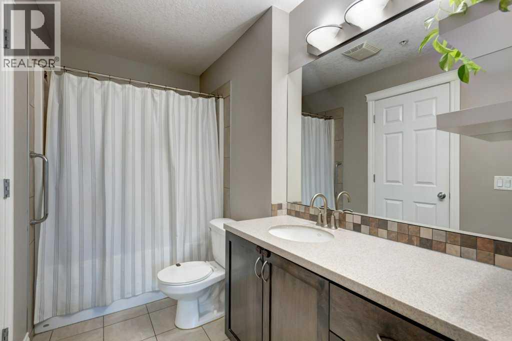 #105 2 Hemlock Crescent SW - 20