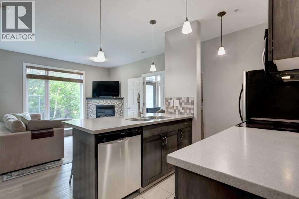 #105 2 Hemlock Crescent SW - 7
