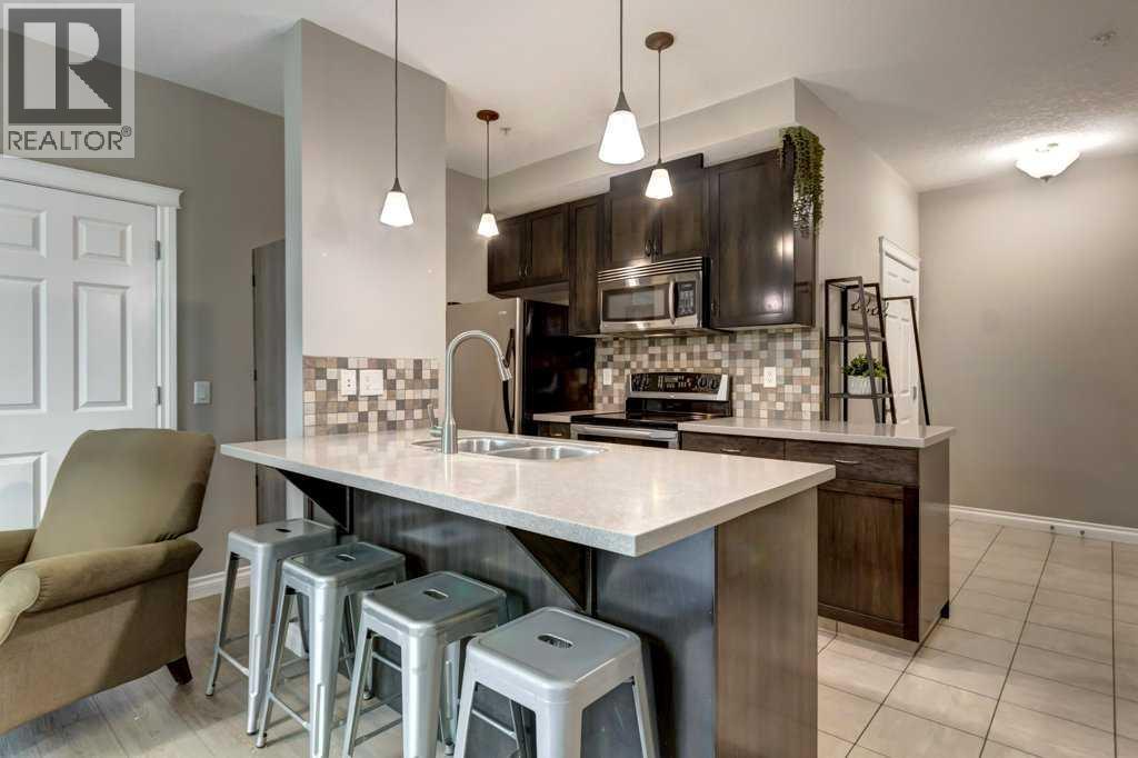 #105 2 Hemlock Crescent SW - 9