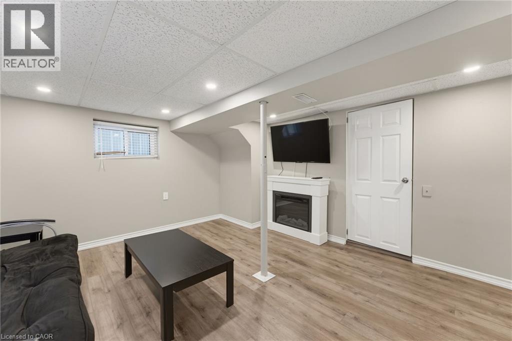 735 DUNN Avenue - 27