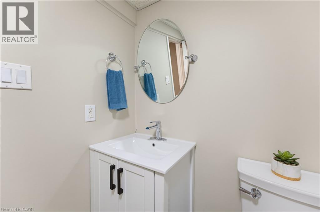 735 DUNN Avenue - 30