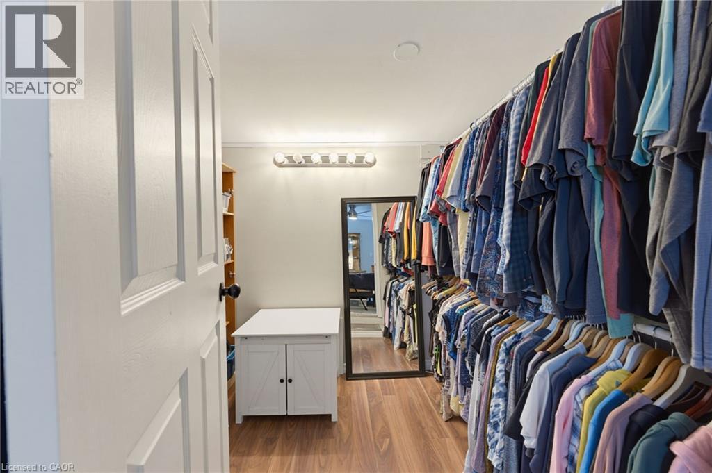 735 DUNN Avenue - 22