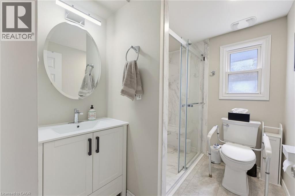 735 DUNN Avenue - 23