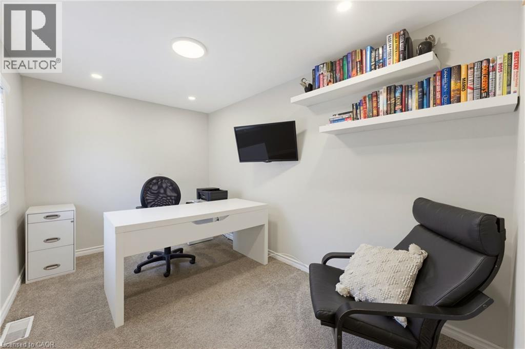 735 DUNN Avenue - 24