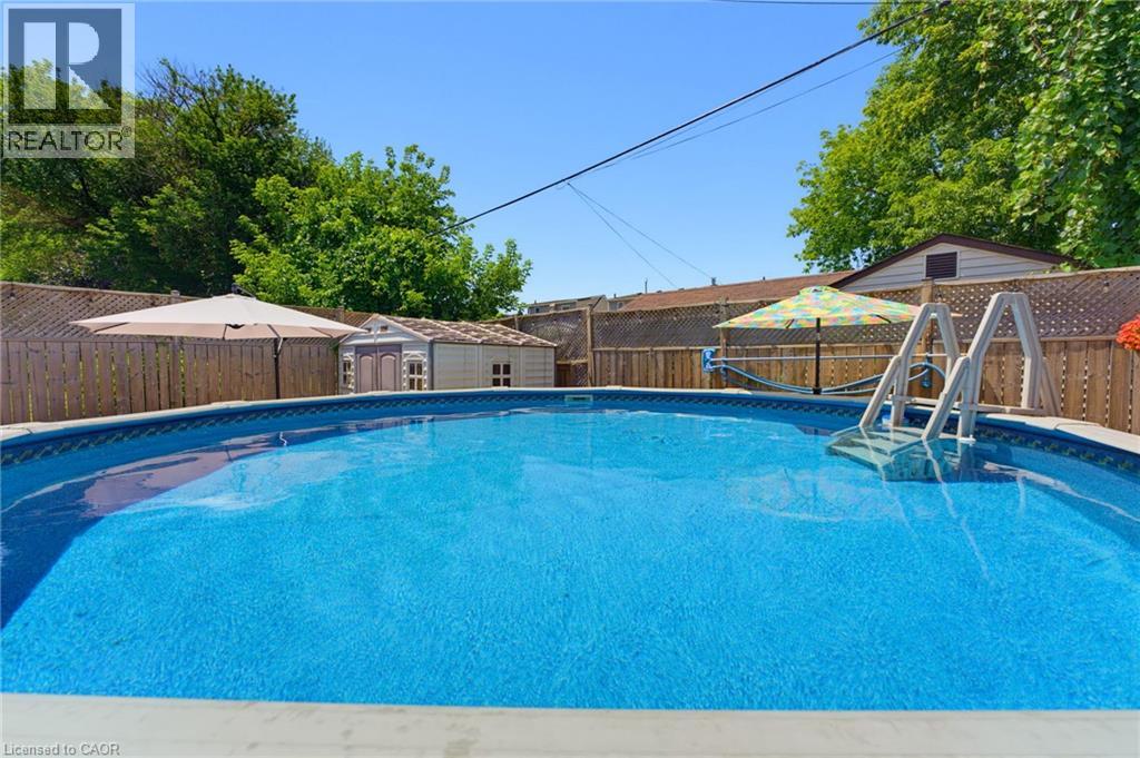 735 DUNN Avenue - 33