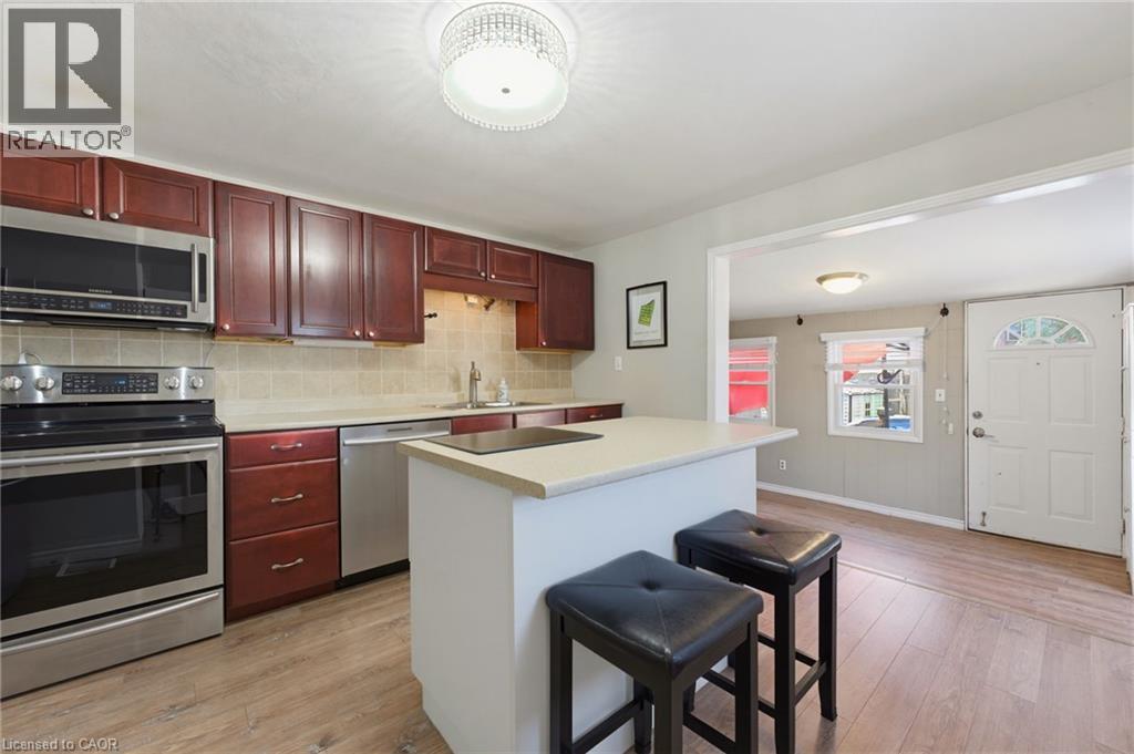 735 DUNN Avenue - 14