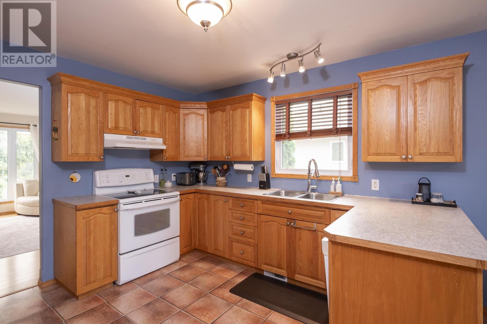 1486 Hutton Park DR - 10