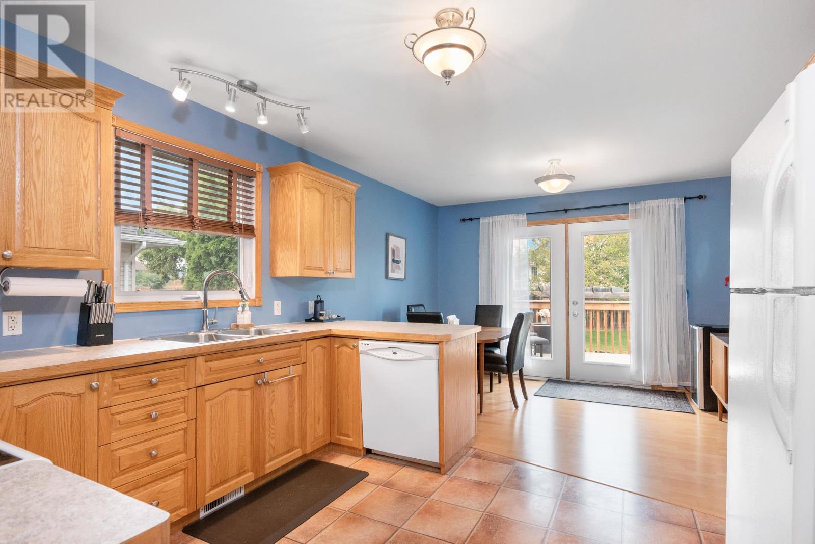1486 Hutton Park DR - 16