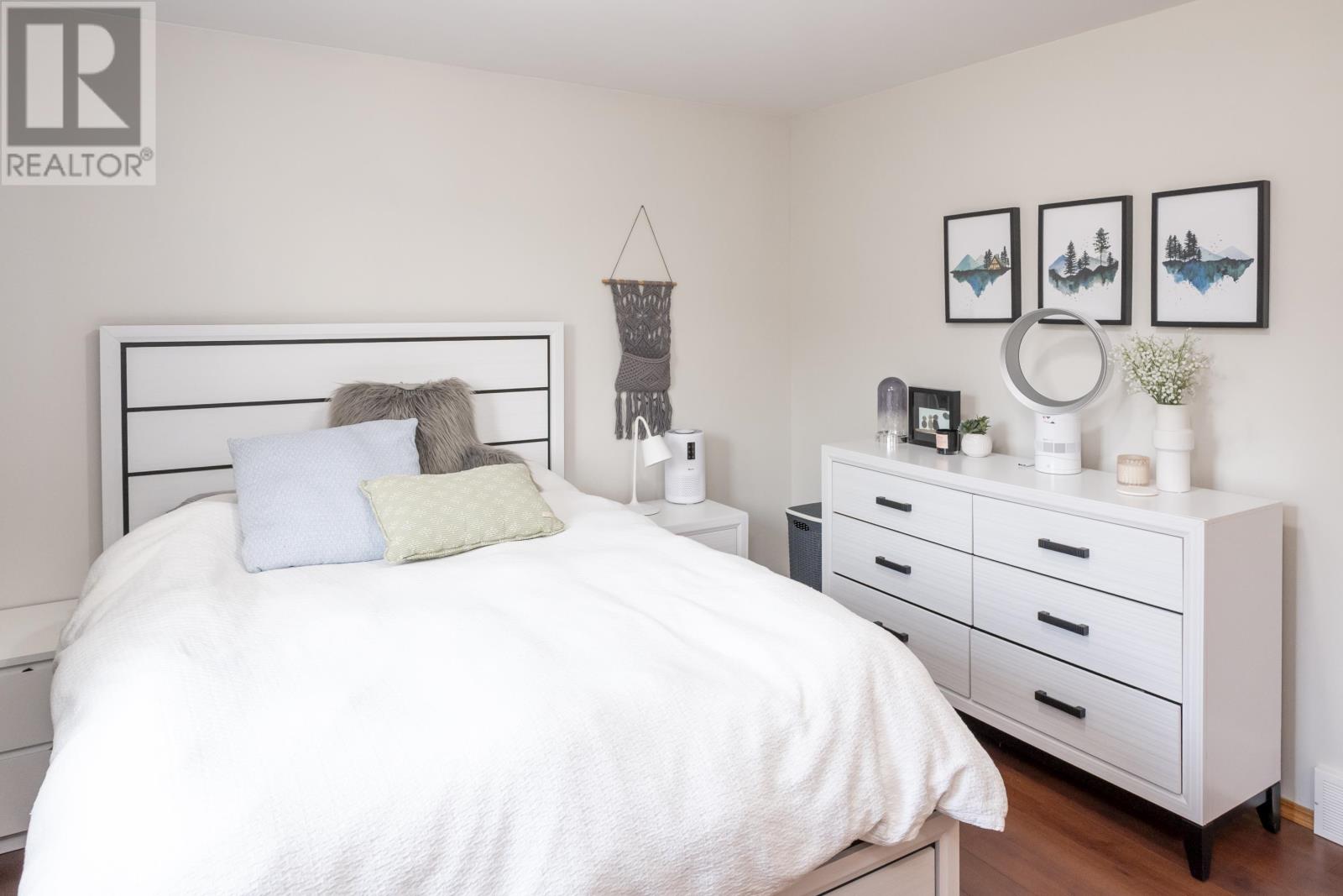 1486 Hutton Park DR - 26