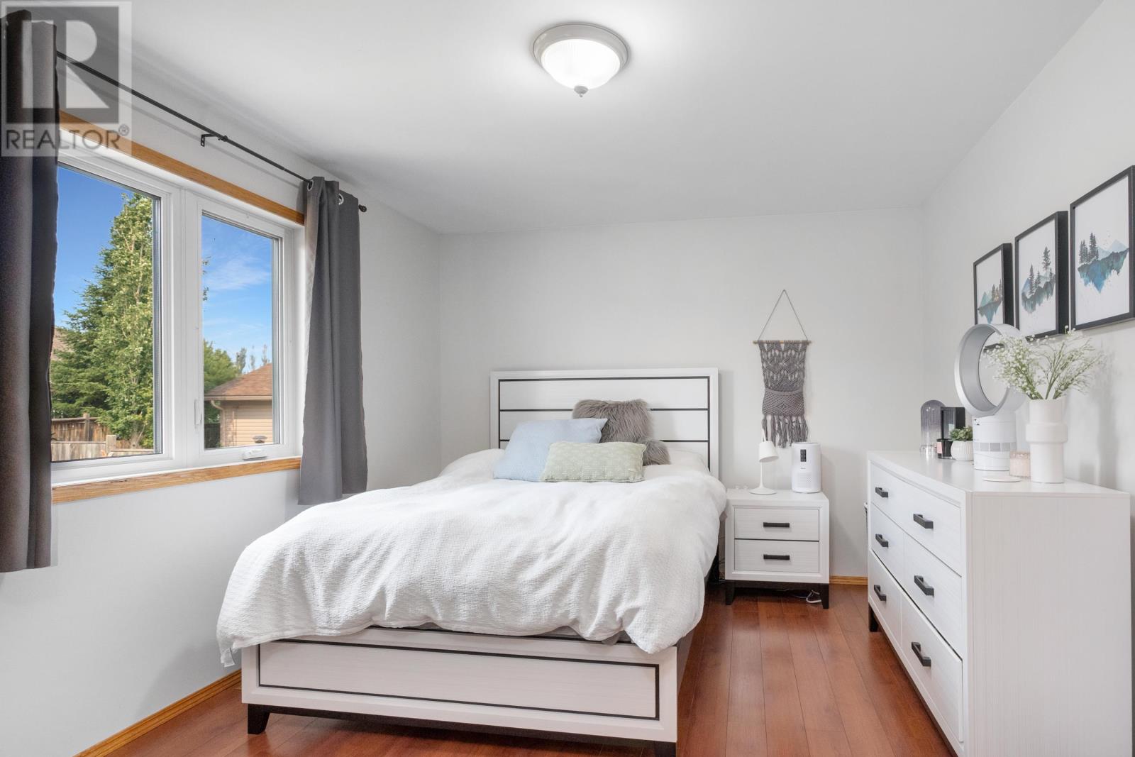 1486 Hutton Park DR - 28