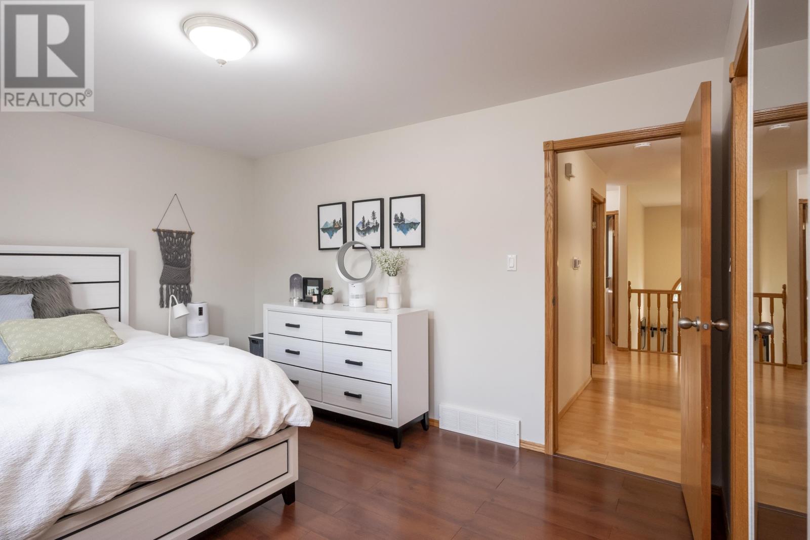 1486 Hutton Park DR - 23