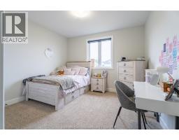 Eating area - 9 Henson Street, Dresden, ON N0P1M0 Photo 8