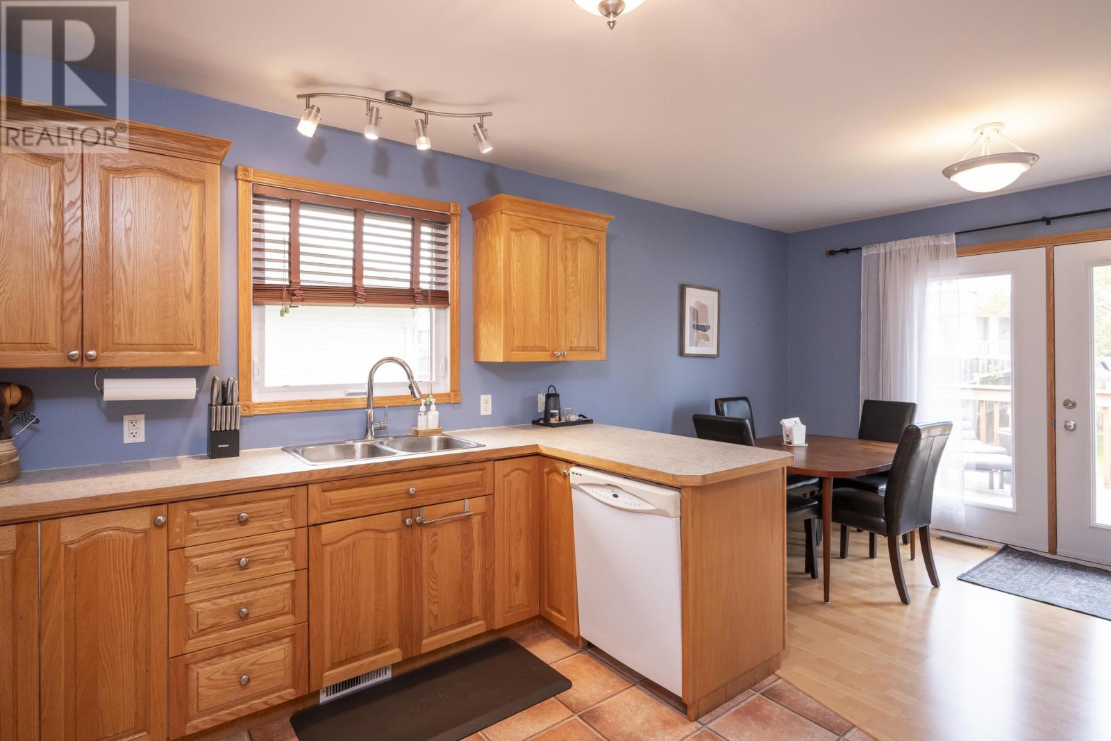 1486 Hutton Park DR - 13
