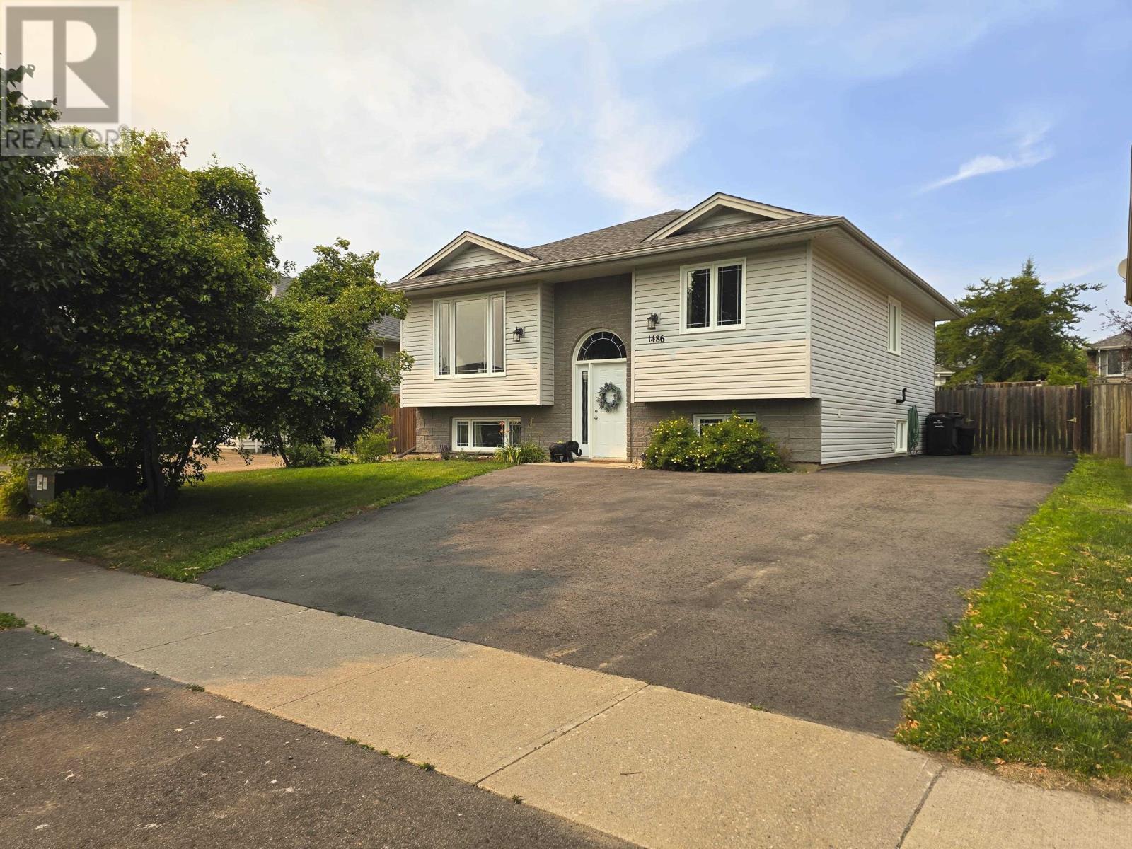 1486 Hutton Park DR - 1