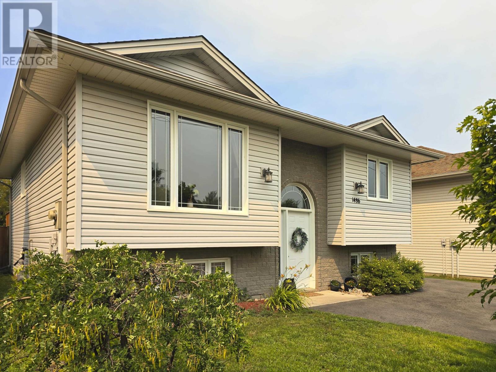 1486 Hutton Park DR - 47