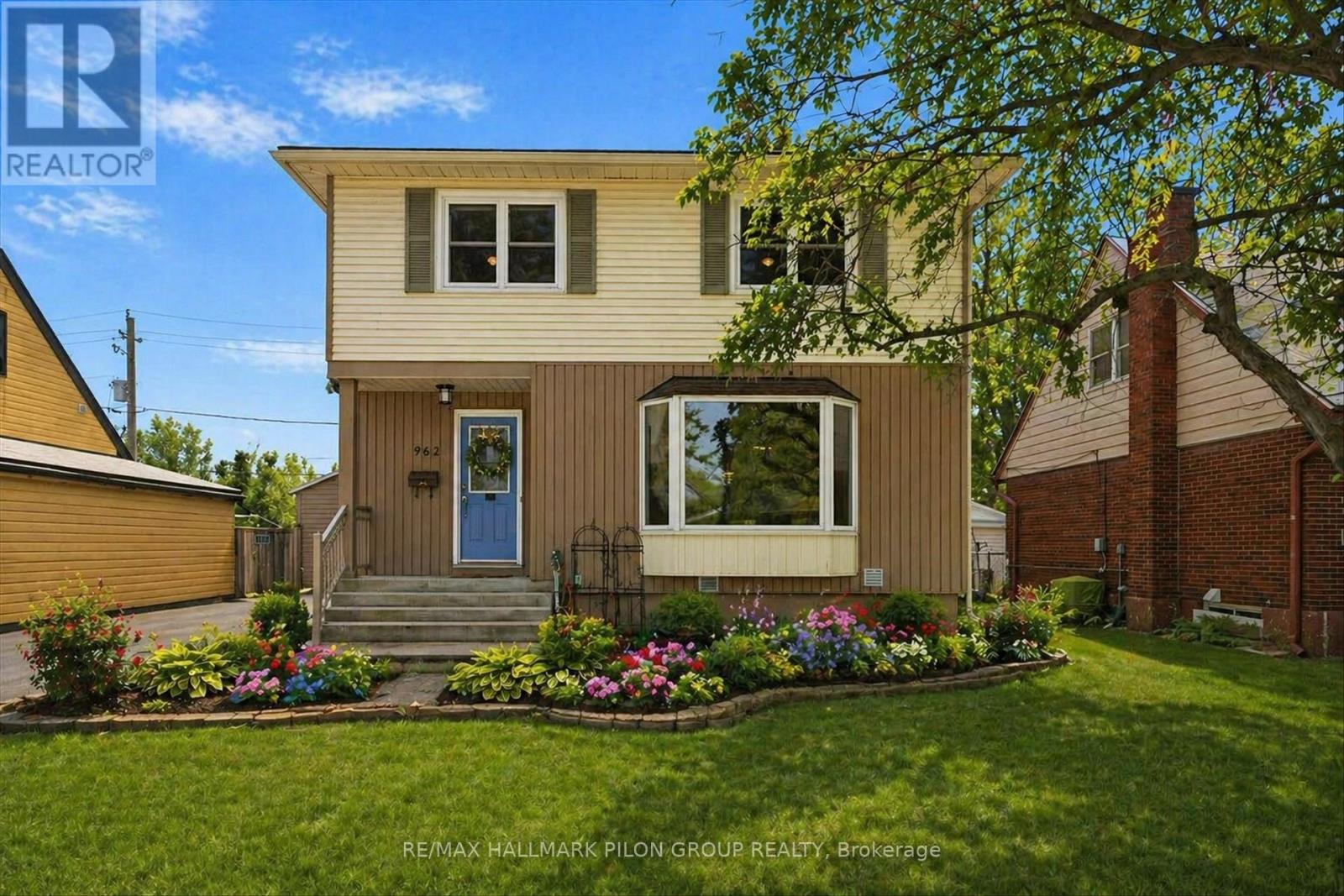 962 WESTON DRIVE - 1