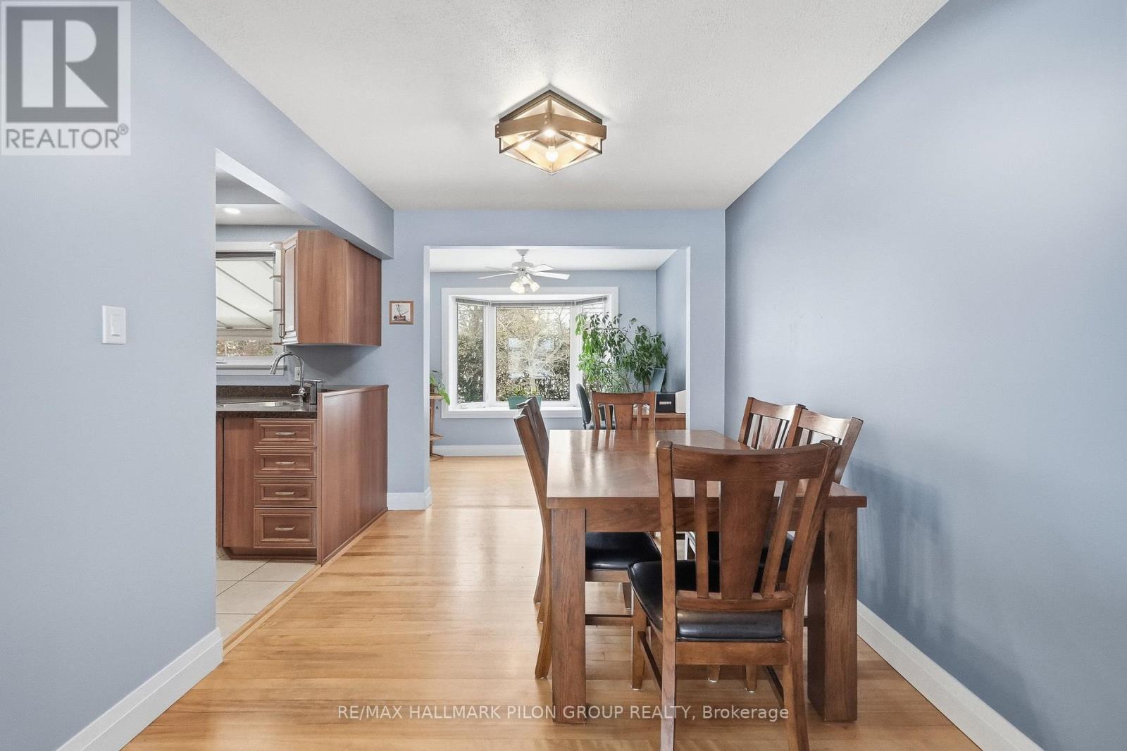 962 WESTON DRIVE - 4