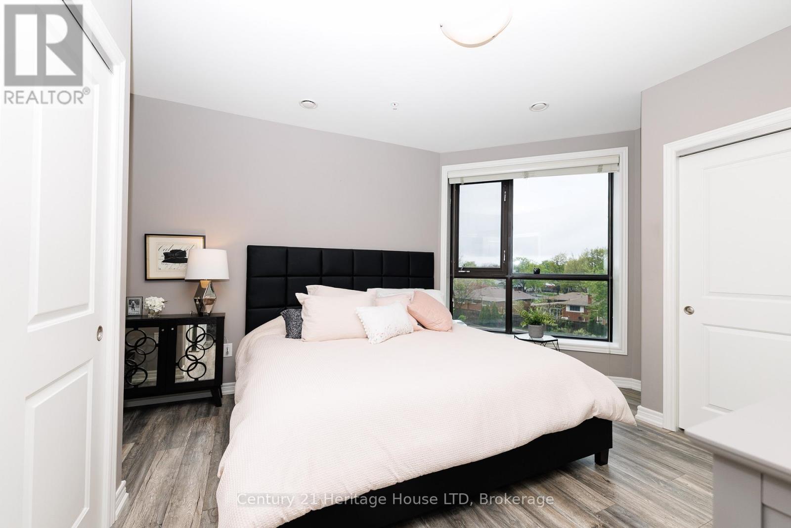 #307 379 SCOTT STREET - 15