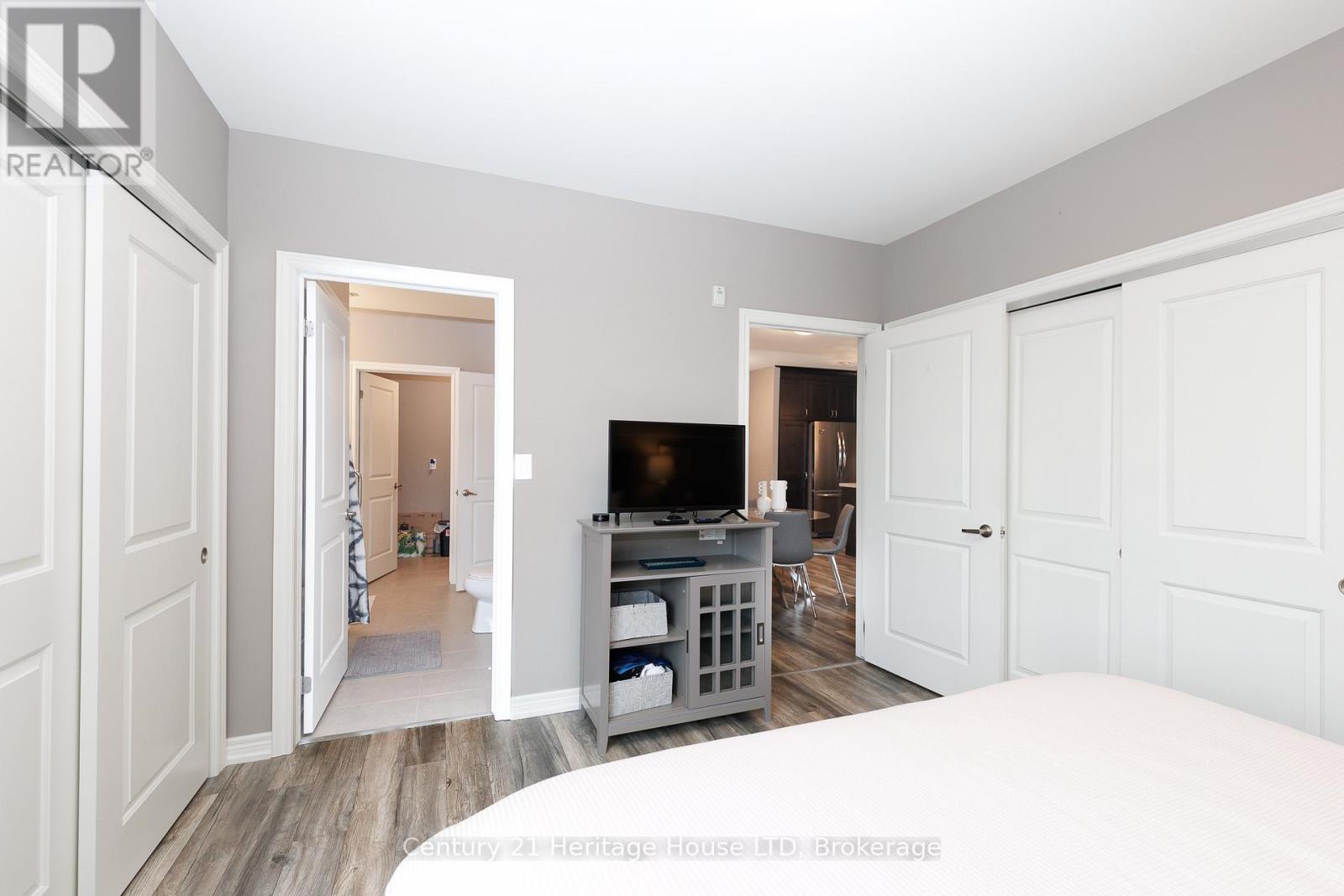 #307 379 SCOTT STREET - 18