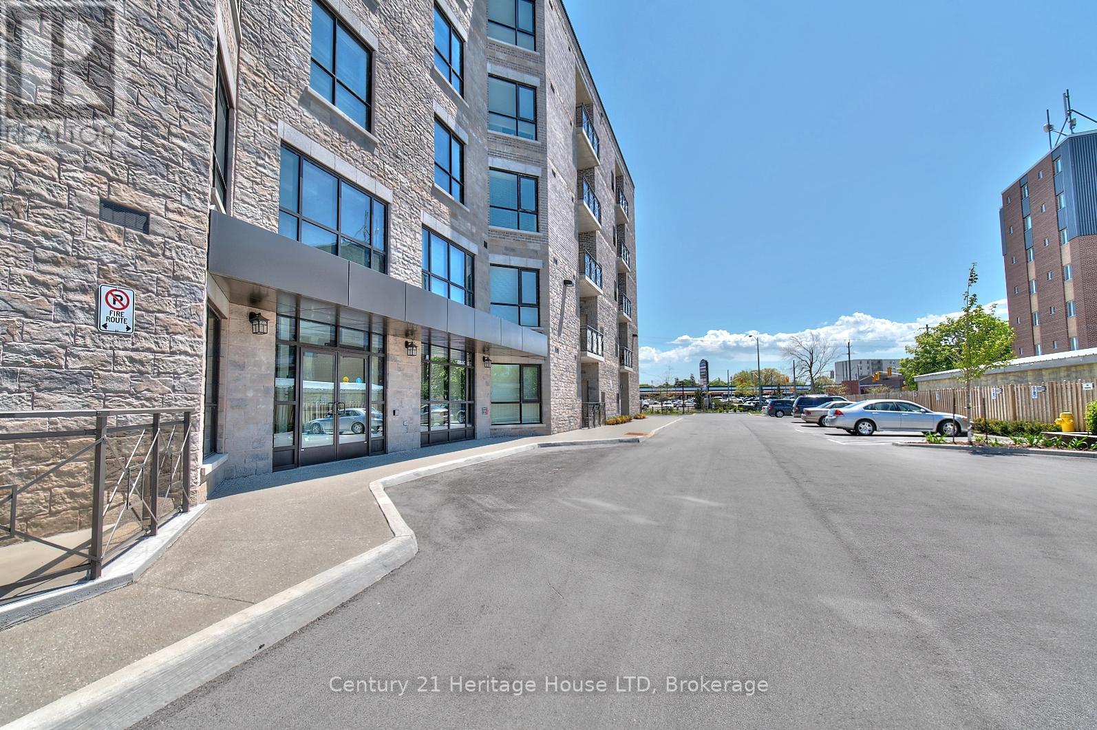 #307 379 SCOTT STREET - 3
