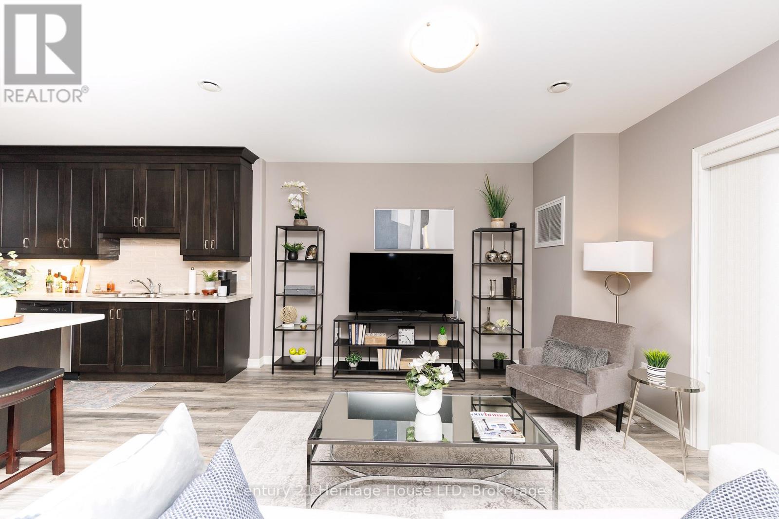 #307 379 SCOTT STREET - 9