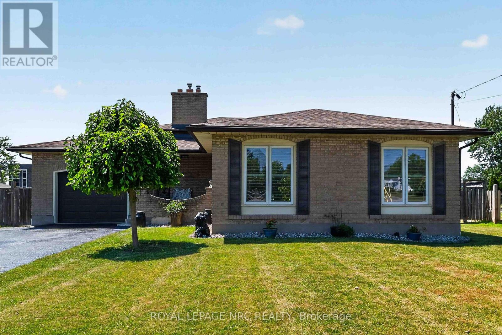 1095 GREEN ACRES DRIVE - 1